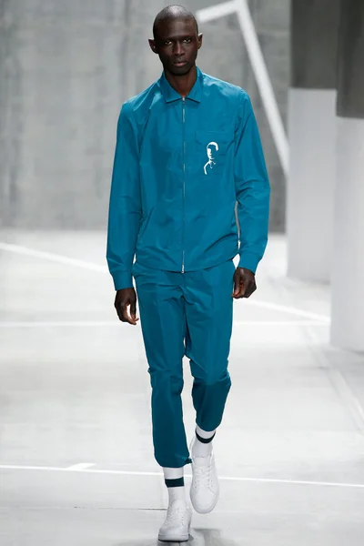 Look 7